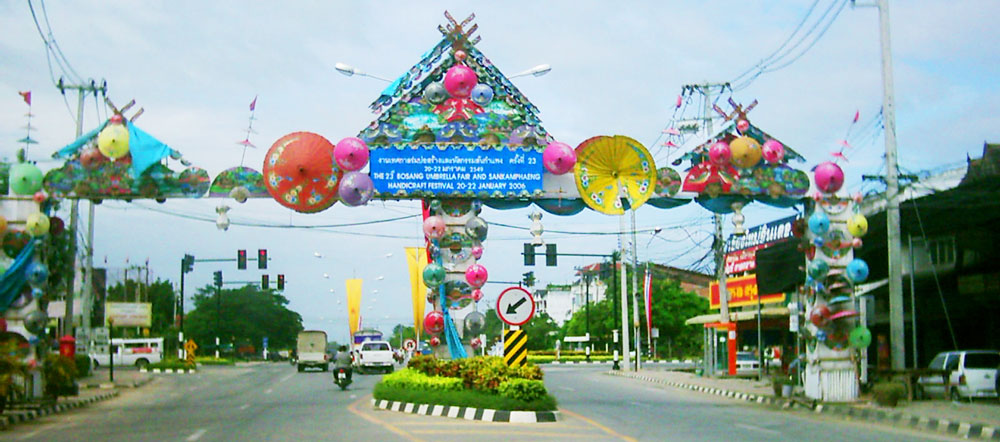 Entrée du village de Bo Sang