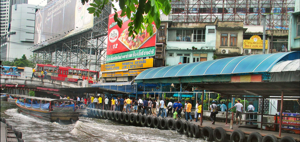 Prathunam Pier, pour ceux et celles qui veulent si rendre en bateau